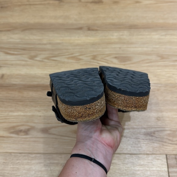 Birkenstock Black Leather Toe-Loop Sandal with Buckle Straps - Picture 7 of 8